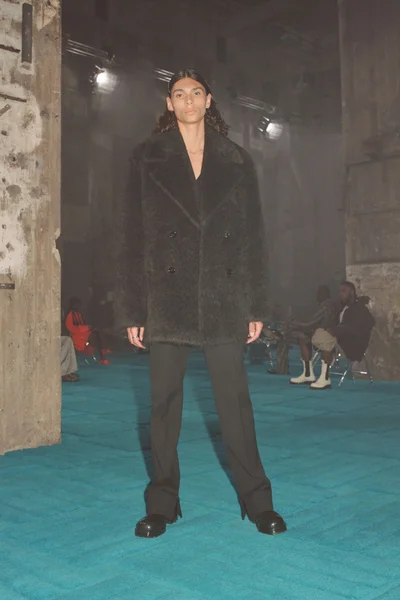 Look 29